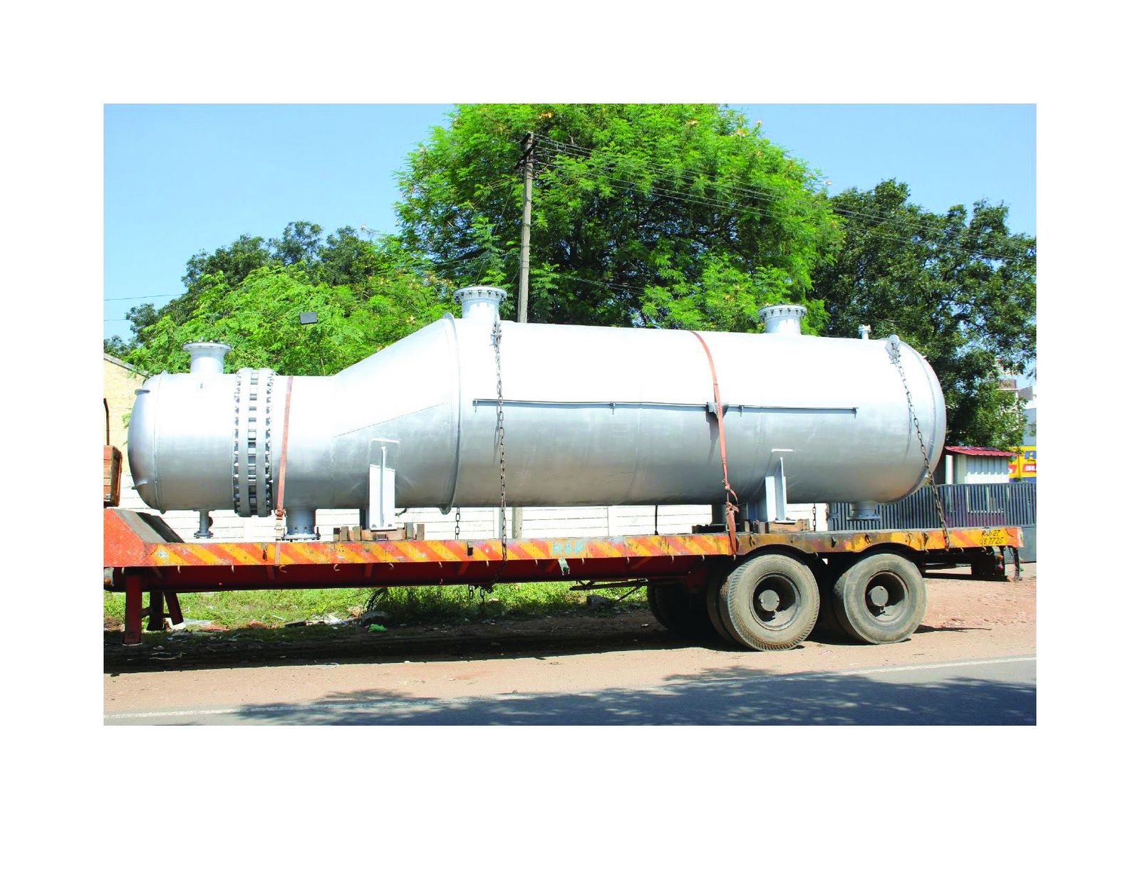 Kettle reboiler in SS 316L built for Mathura Refinery