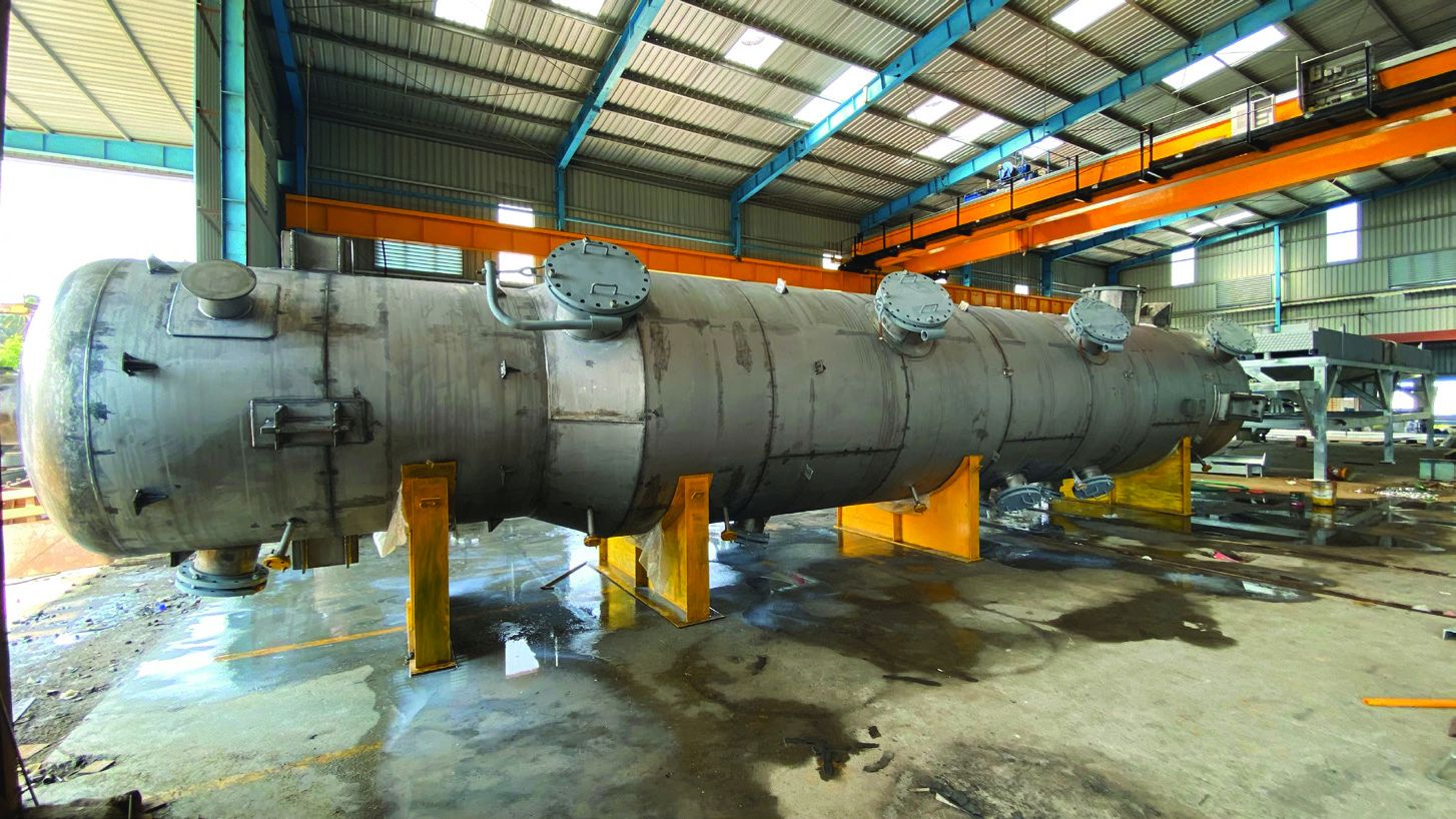 Titanium process column built for a petrochemical customer
